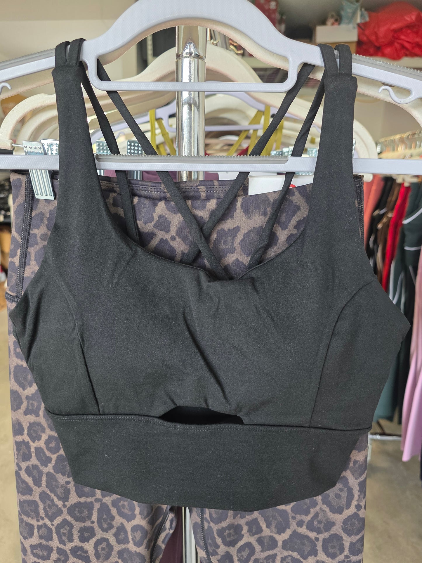 Nova Cutout Sportsbra